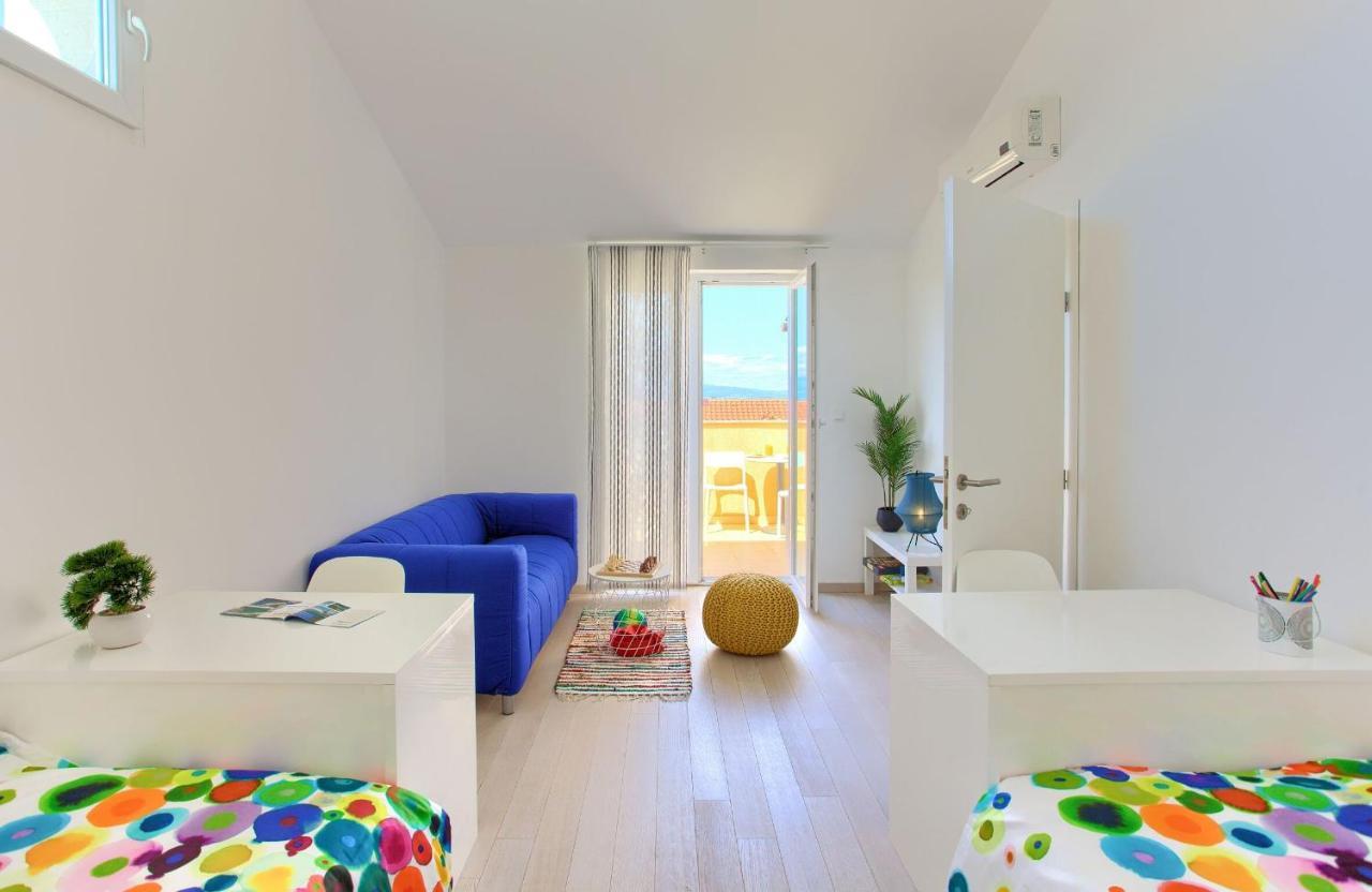 Apartments Aster Malinska Exterior photo